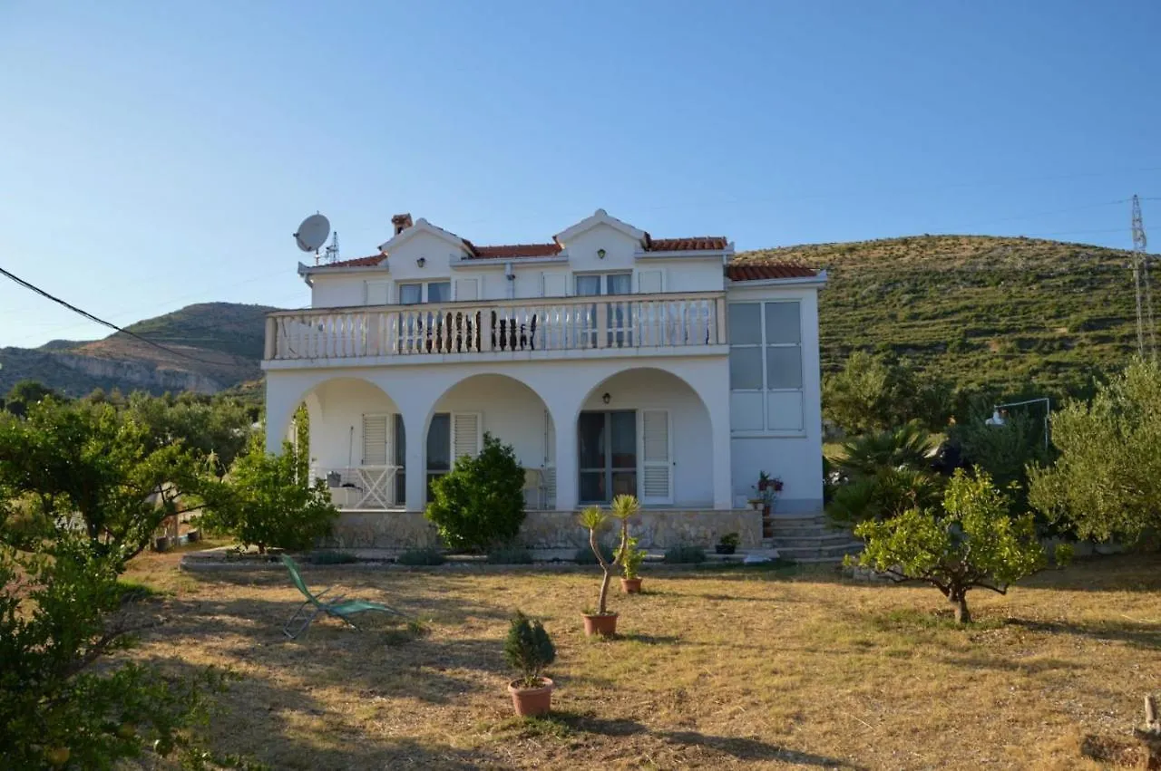 Apartment Blanka With A Beautiful View Of Trogir 0*,