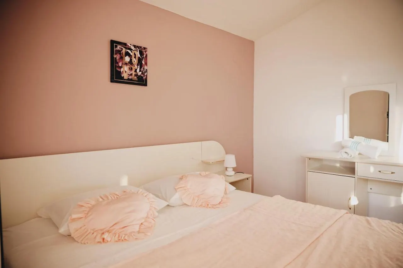 Apartment Blanka With A Beautiful View Of Trogir