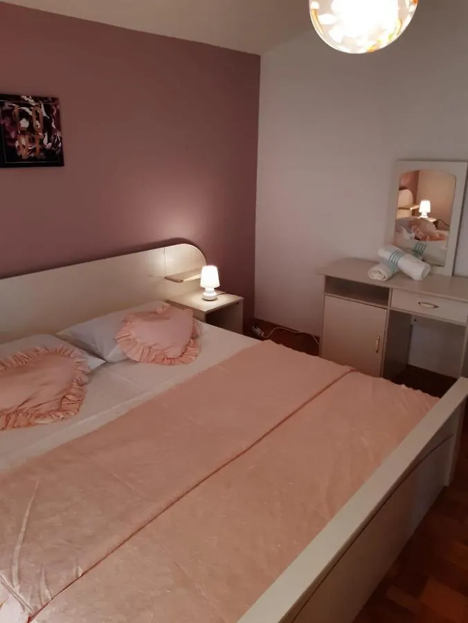 Apartment Blanka With A Beautiful View Of Trogir 0*,