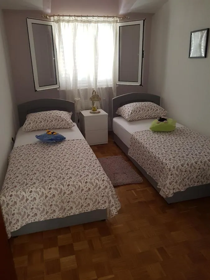 Apartment Blanka With A Beautiful View Of Trogir 0*,  Croacia